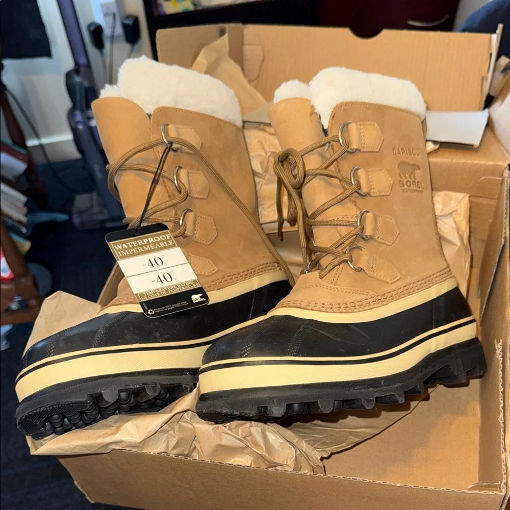 NWT Sorel Caribou boots size 7 - Picture 2 of 6